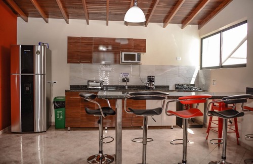 Astorga Apartment | 5 Bed PH ENTIRE ROOF HOT TUB ELEVATOR Private roof Guests with Photo ID
