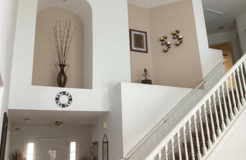 Crescent Lakes Villa | 5 bed private lakeside villa and south facing pool
