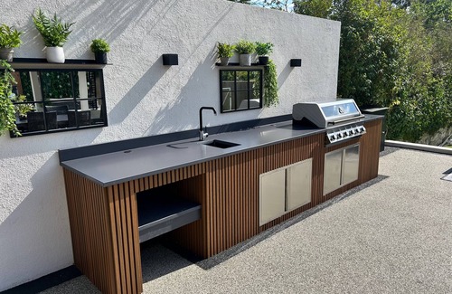 Doncaster Villa | 5 Bed Villa-Sleeps 10-Hot Tub-Bar & Pool table