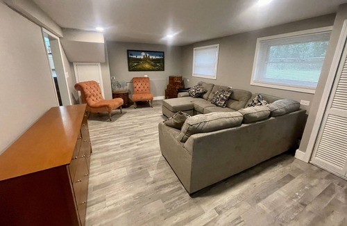 West Bloomfield House | 5 Bedroom Freshly Updated Home!