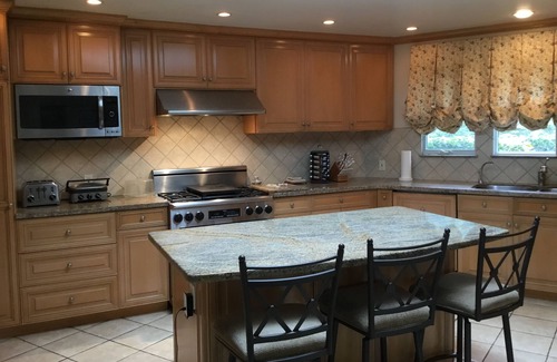 Lakeview House | 5 Bedrm 4.5 Bath CEO Dream Home. Premier Host