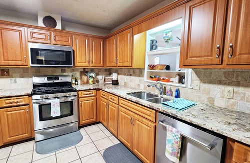 Phenix City House | 5 bedroom 2 1/2 bath house in Phenix City with beautiful pool, near Fort Moore.