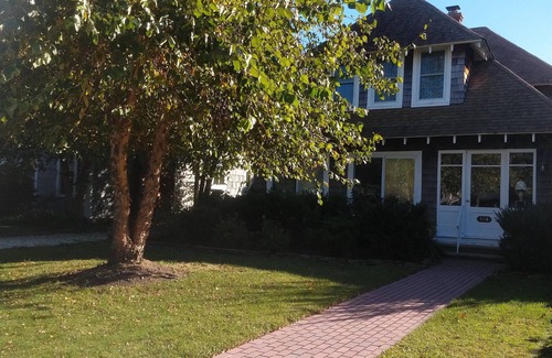 Sea Girt House | 5 Bedroom, 2.5 bath, 1 block walk to beach; original Sea Girt house. Sleeps 9.