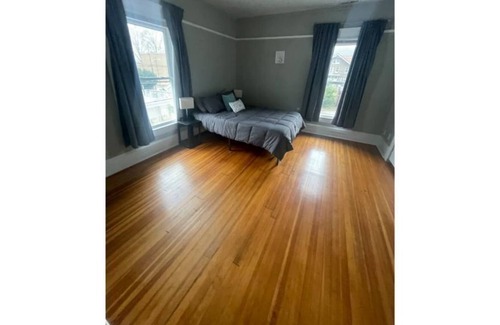 Charleston House | 5 bedroom 2.5 bath downtown Charleston