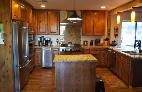 Springerville Cabin | 5 bedroom, 2.5 bath, w/pool table