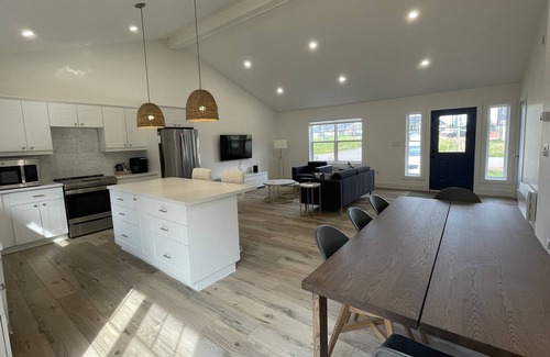 North Rustico House | 5 Bedroom, 2 Bathroom Executive Home In The Heart Of North Rustico