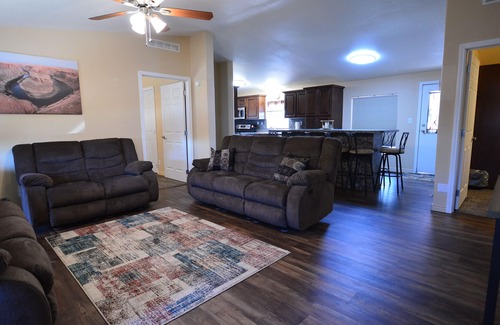 Page House | 5 Bedroom 3 Bath Home close to Antelope Canyon, Horseshoe Bend and Lake Powell!