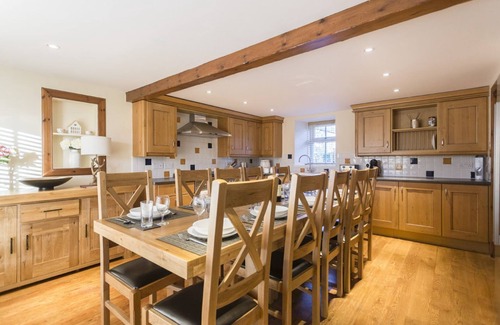Auchengray House | 5 bedroom , 4 bathroom luxury farm steadings
