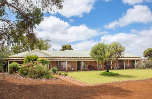 Abbey House | 5 Bedroom 5 Bathroom Kinvarra Park Lodge