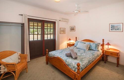 Abbey House | 5 Bedroom 5 Bathroom Kinvarra Park Lodge