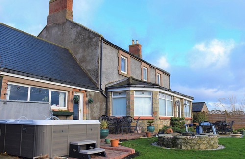 Berwick-upon-Tweed Cottage | 5 bedroom accommodation in Ancroft, near Berwick-upon-Tweed