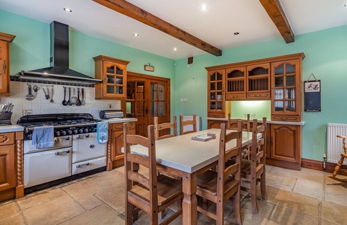 Hambleton Cottage | 5 bedroom accommodation in Poulton-le-Fylde