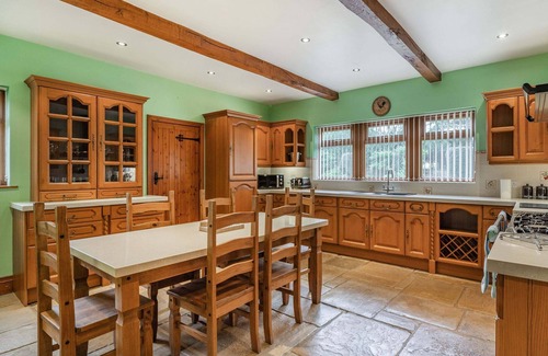 Hambleton Cottage | 5 bedroom accommodation in Poulton-le-Fylde