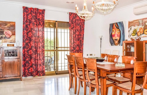 Puerto Lumbreras House | 5 bedroom accommodation in PUERTO LUMBRERAS