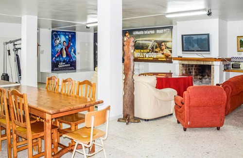 Puerto Lumbreras House | 5 bedroom accommodation in PUERTO LUMBRERAS