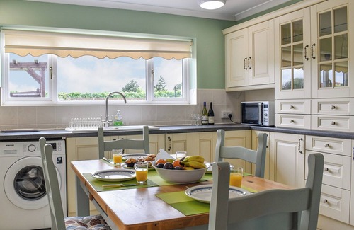 Westgate-on-Sea Cottage | 5 bedroom accommodation in Westgate-on-Sea