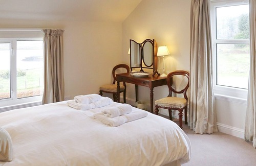 Isle of Seil Cottage | 5 bedroom accommodation in Ardmaddy Castle, near Oban