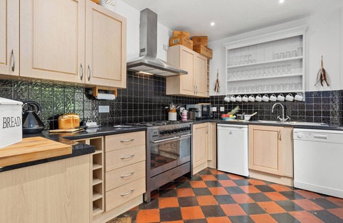 Tan-y-groes Cottage | 5 bedroom accommodation in Tresaith, near Aberporth