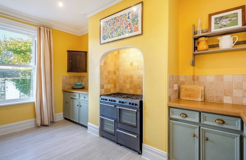 Rhyd-y-foel Cottage | 5 bedroom accommodation in Colwyn Bay