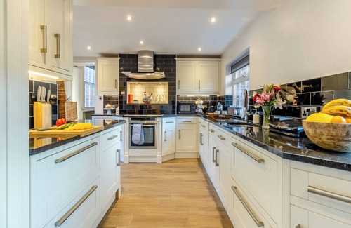 Wem Cottage | 5 bedroom accommodation in Wem, near Shrewsbury