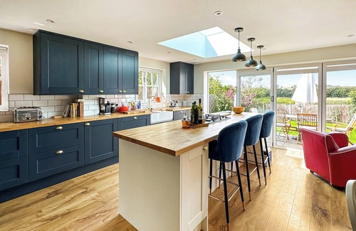 Walkern Cottage | 5 bedroom accommodation in Walken, near Stevenage