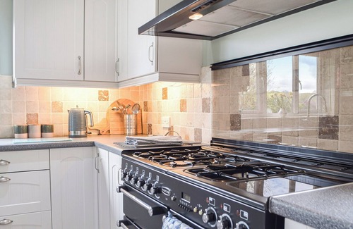 Cardigan Cottage | 5 bedroom accommodation in Llechryd, near Cardigan