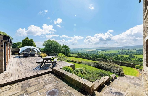 Langsett Cottage | 5 bedroom accommodation in Langsett, near Penistone