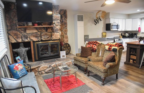 Red River House | 5 bedroom accommodation in Red River