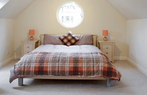 Glenisla Cottage | 5 bedroom accommodation in Fowlis, near Dundee