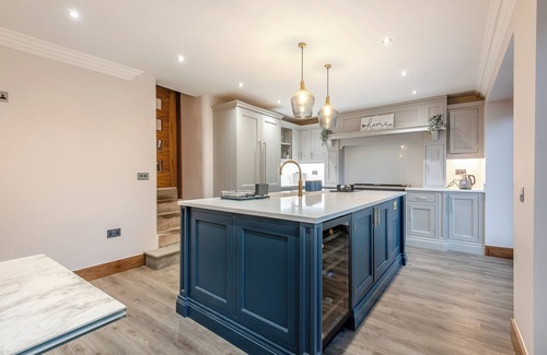 Cromford Cottage | 5 bedroom accommodation in Cromford, near Matlock Bath