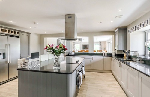 Meifod Cottage | 5 bedroom accommodation in Meifod