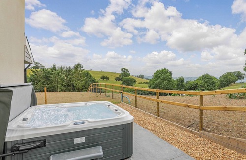 Meifod Cottage | 5 bedroom accommodation in Meifod
