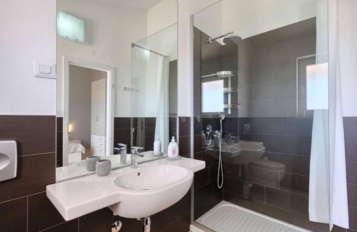 Muzini House | 5 bedroom accommodation in Zminj