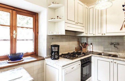 Partina House | 5 bedroom amazing home in partina ar
