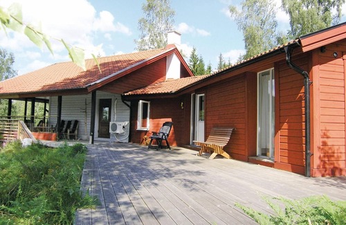 Bor House | 5 bedroom awesome home in Bor