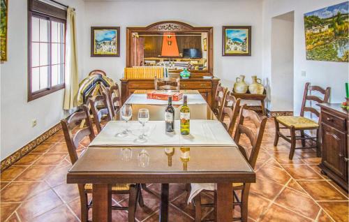 Ubrique House | 5 Bedroom Awesome Home In Ubrique