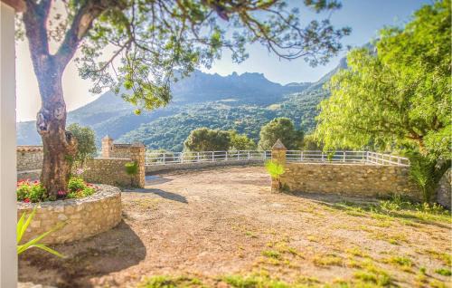 Ubrique House | 5 Bedroom Awesome Home In Ubrique