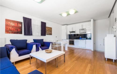 Bosana House | 5 Bedroom Awesome Home In Pag