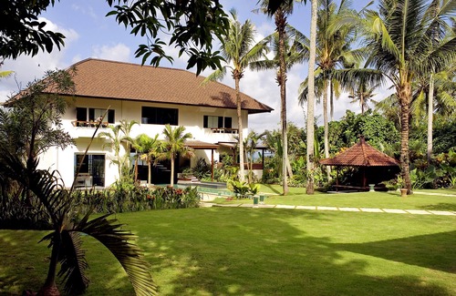 Cemagi Villa | 5 Bedroom Beachfront Villa - Seseh Beach, Bali