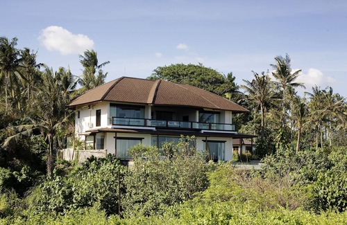 Cemagi Villa | 5 Bedroom Beachfront Villa - Seseh Beach, Bali