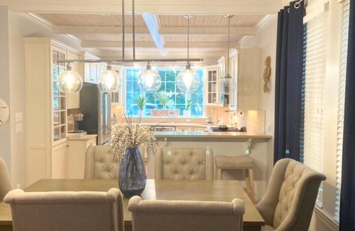 Quogue House | 5 bedroom, close to beach, HUGE backyard, kids friendly family home IDEAL for short or long term rental