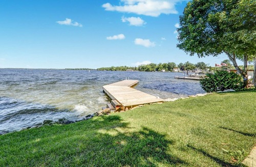 Rosedale Cottage | 5 bedroom cottage on balsam lake