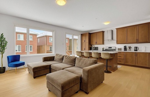 Kitchener House | 5 Bedroom Estate | Sleeps17 | 65"TV