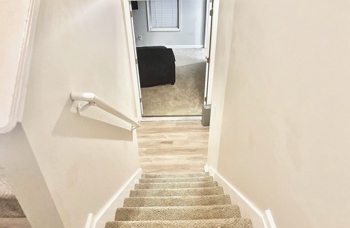 Ellenwood House | 5-bedroom Game House with Gym - Hot Tub - Game Room - Sleeps 12