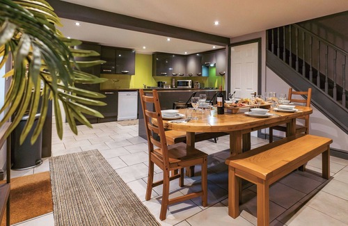 Hinderwell Cottage | 5 bedroom accommodation in Hinderwell, near Staithes