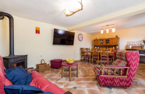Vrbovsko House | 5 bedroom gorgeous home in Vrbovsko