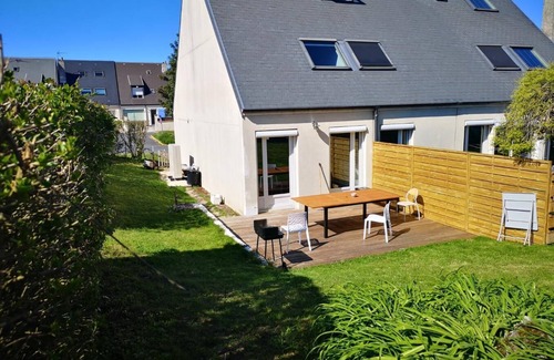Chatillon-sur-Marne House | 5 bedroom house with jacuzzi for 6 people in the village of Champagne