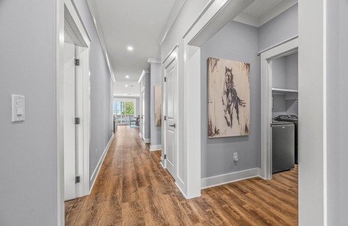 Navarre House | 5 bedroom home on sound side
