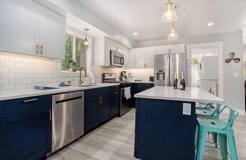 Bradley House | 5 Bedroom house at Gun Lake