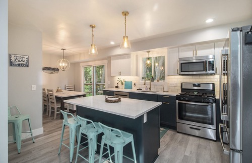 Bradley House | 5 Bedroom house at Gun Lake